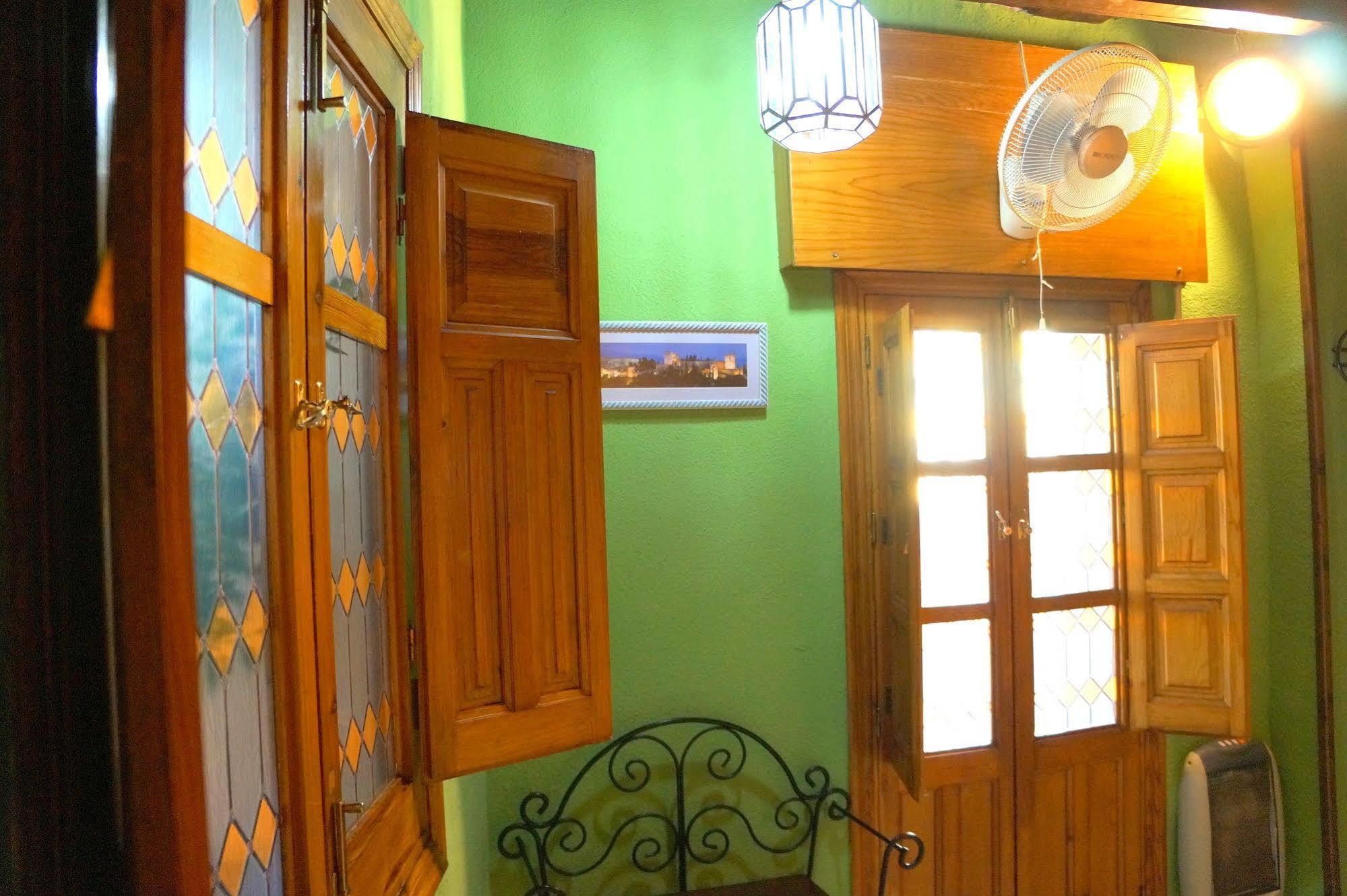 Apartamentos La Miga غرناطة المظهر الخارجي الصورة
